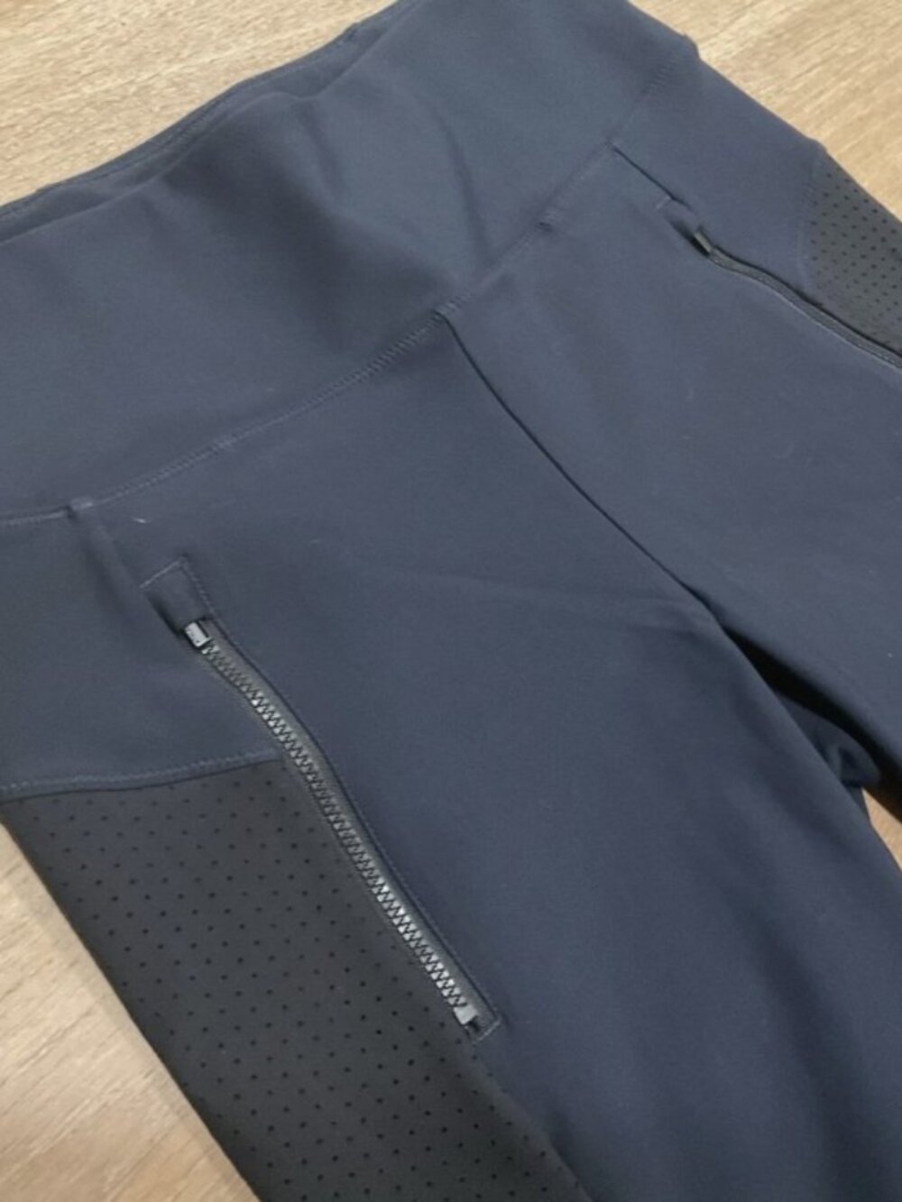 Athleta Stellar Pants Perforated - size S